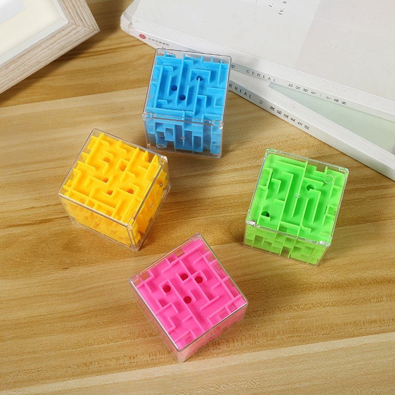 Three - dimensional Maze - Yorkn Inc✅