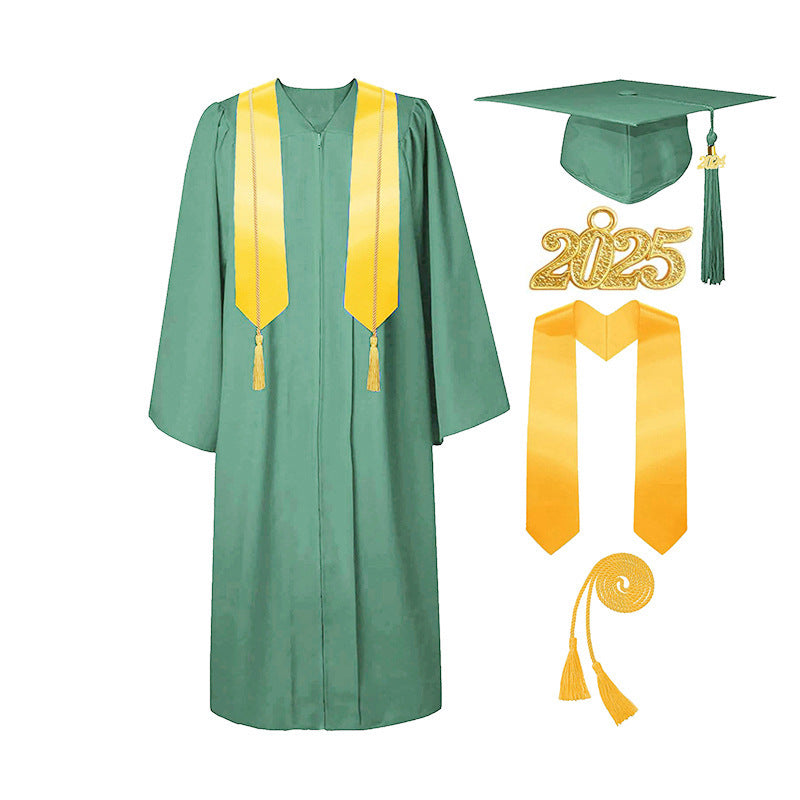 Ensemble de toge de remise de diplôme avec bonnet à pompons 
