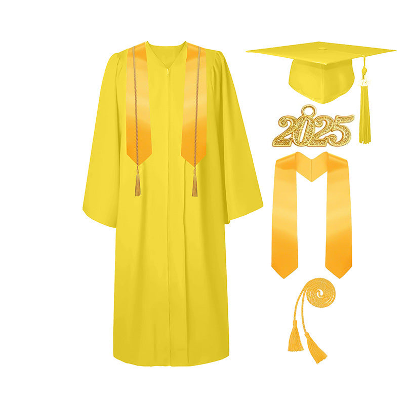 Ensemble de toge de remise de diplôme avec bonnet à pompons 