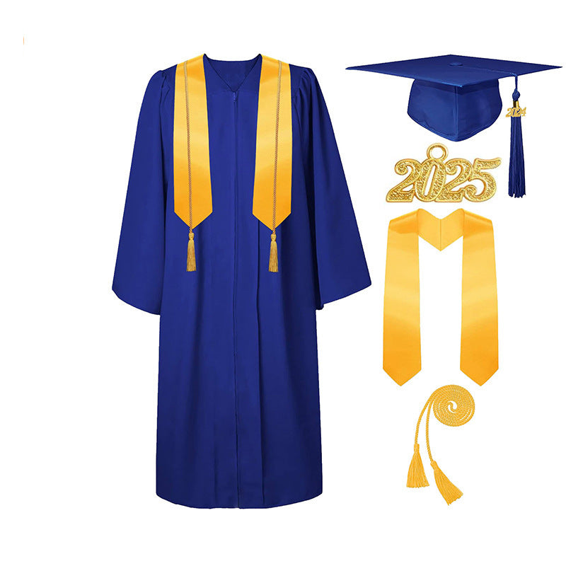 Ensemble de toge de remise de diplôme avec bonnet à pompons 