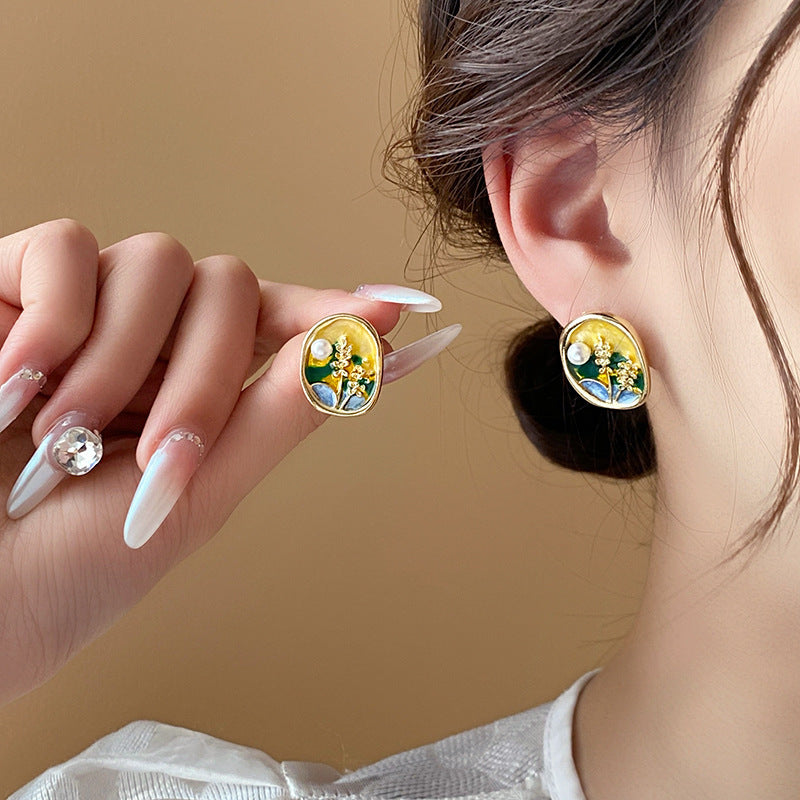 Vintage Pearl Earrings With Pull Out Box