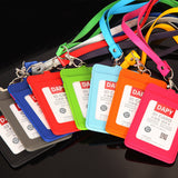 Porte-cartes avec cordon 