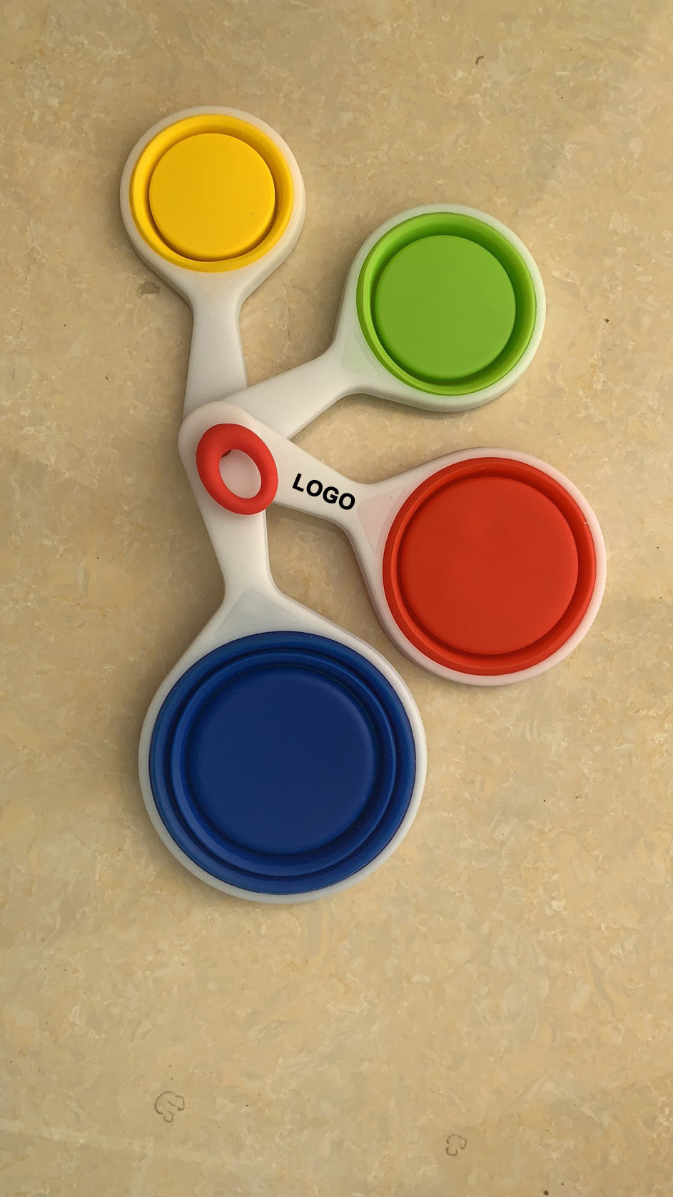 Tasse à mesurer en silicone 