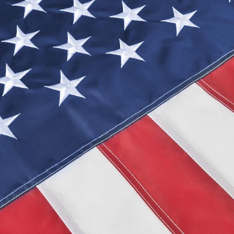 Drapeaux brodés personnalisés 