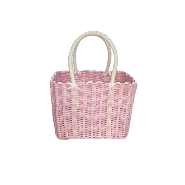 Paniers en rotin rose 