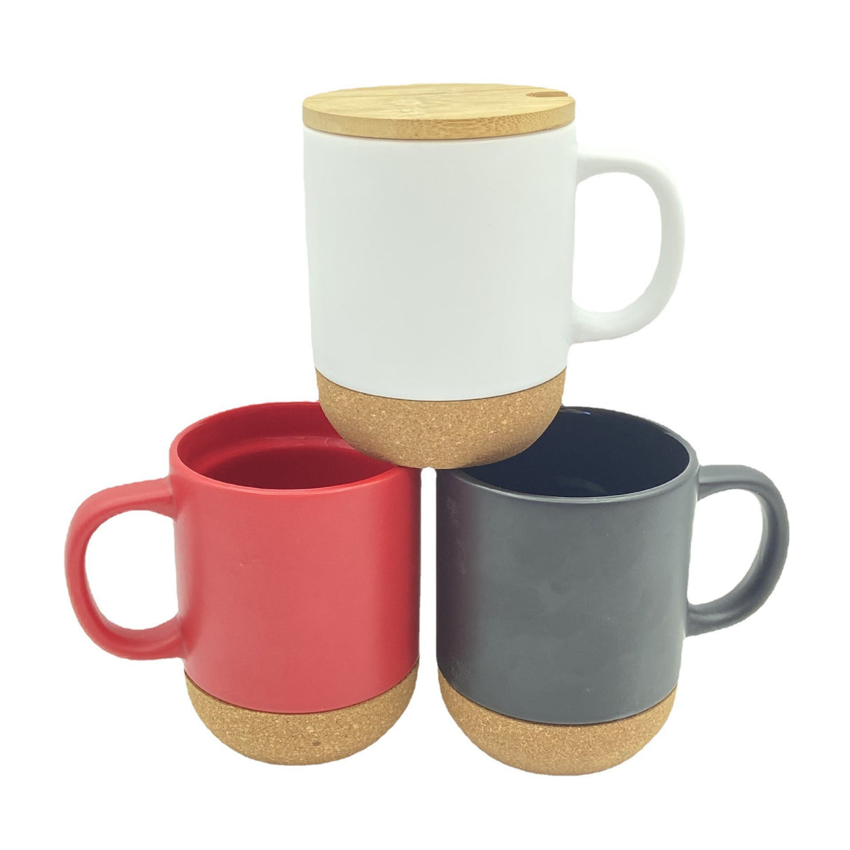 Tasse en céramique à fond en bois 