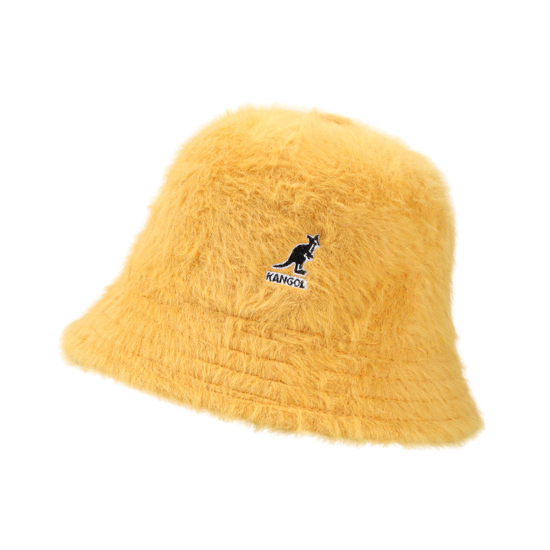 Chapeau bob en peluche 