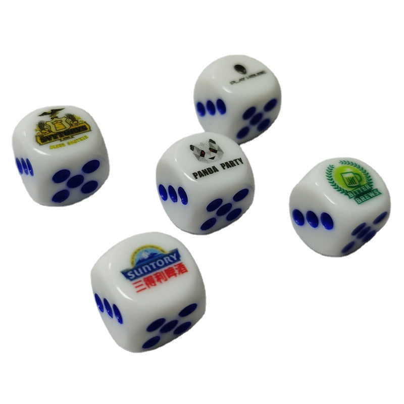 Dés Game Cube avec boîte en fer blanc 