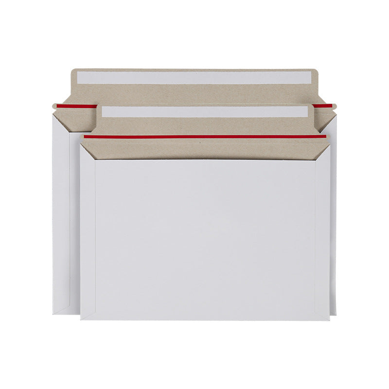Enveloppe autocollante en carton 