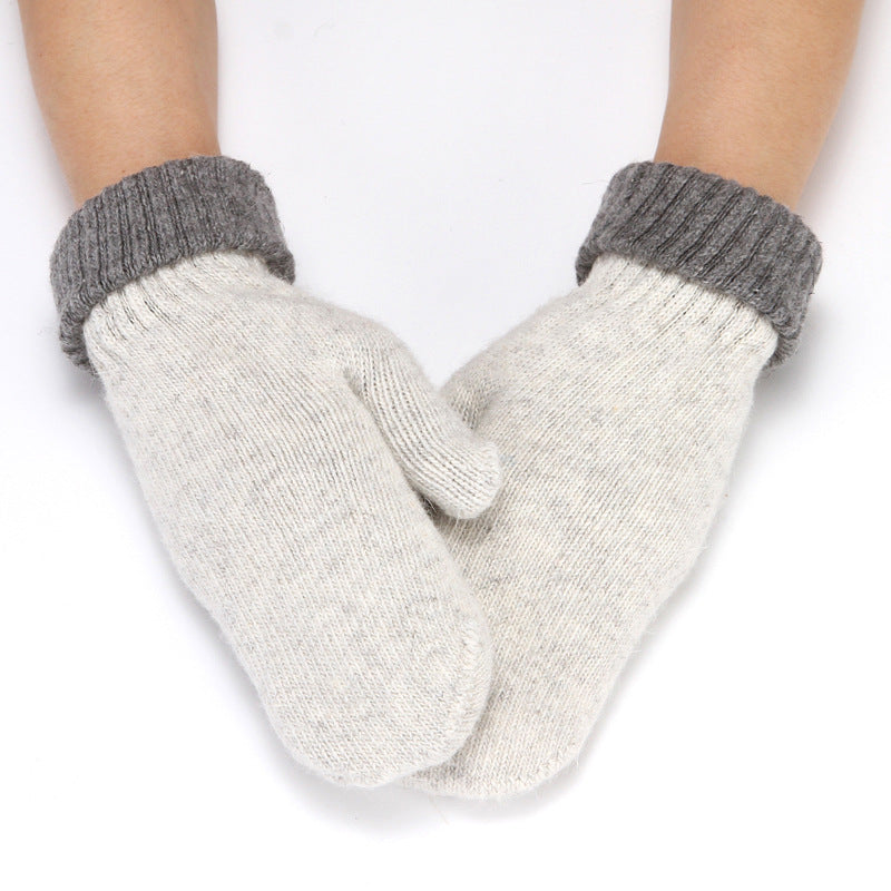 Bicolor Knitted Mitten
