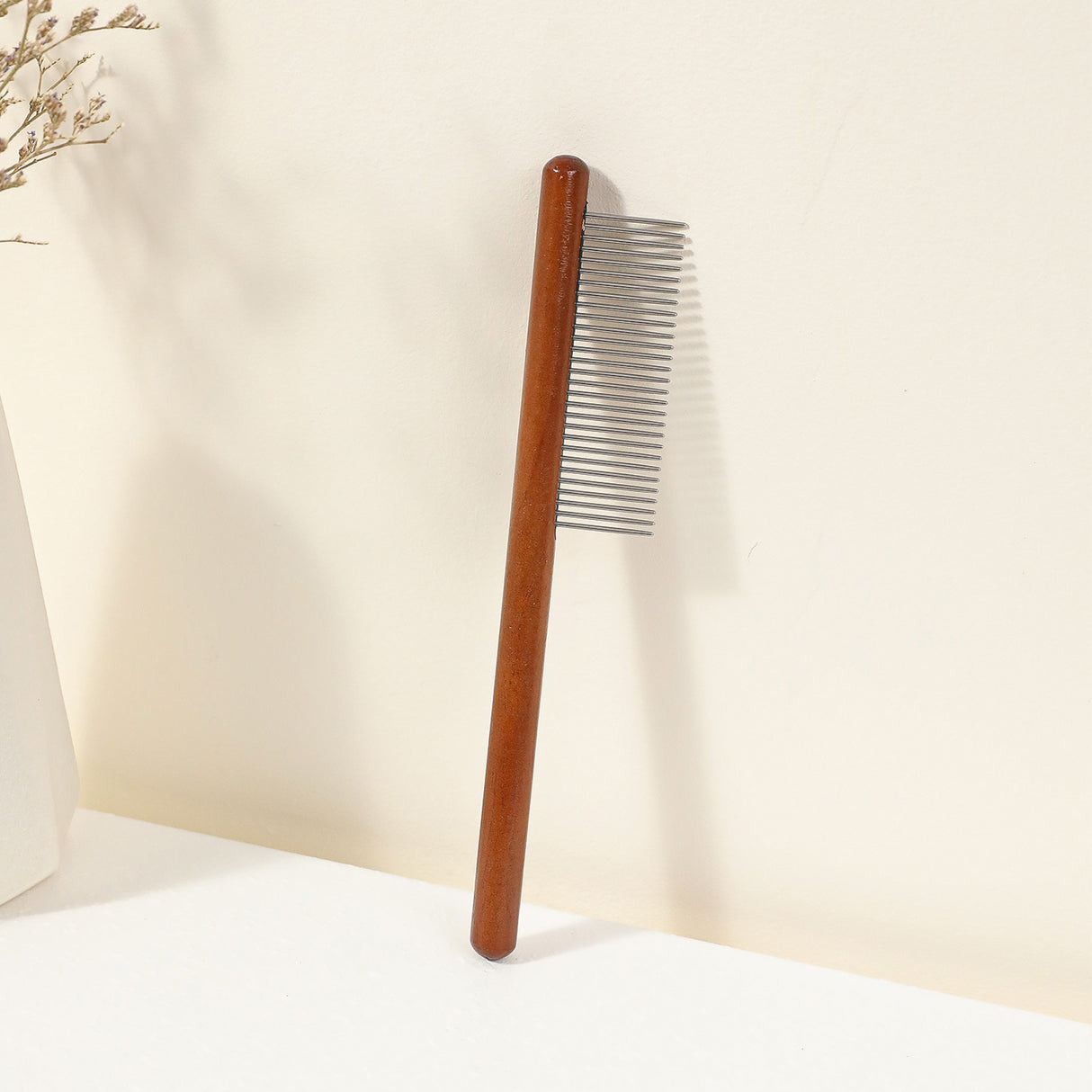 Peigne pour animaux de compagnie en bois 