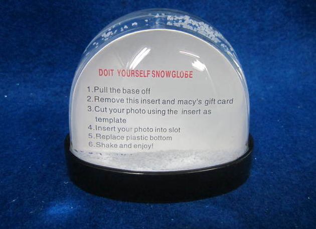 Plastic Snow Globe - Yorkn Inc✅