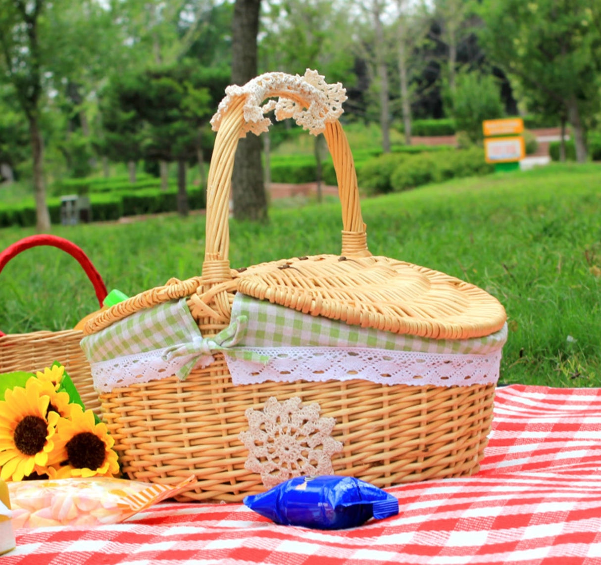 Wicker Basket - L - Yorkn Inc✅